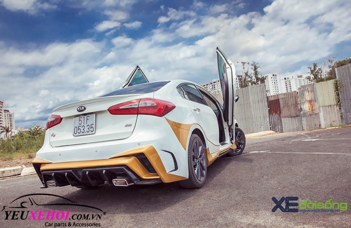 xedoisong_do_kia_k3_lamborghini_saigon_h7_rkxj.jpg