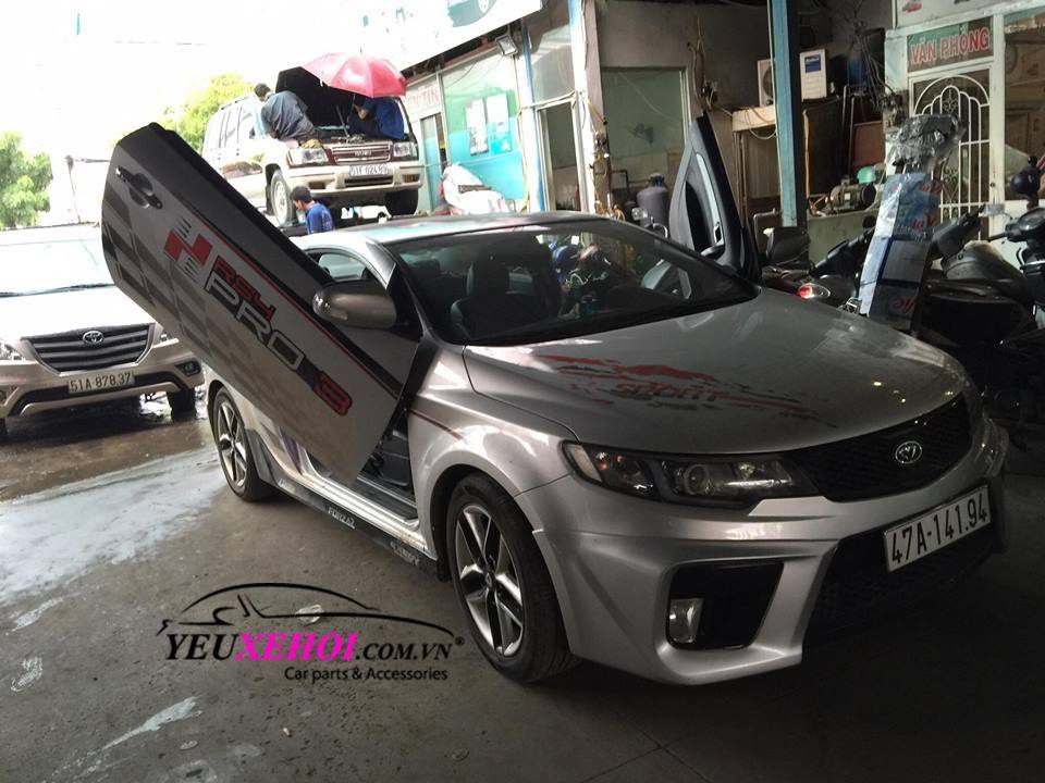 Kia Koup phố Núi lên bộ cửa lambo