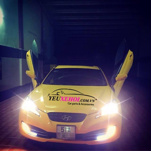 GENESIS COUPE /LAMBO DOORS / YELLOW 