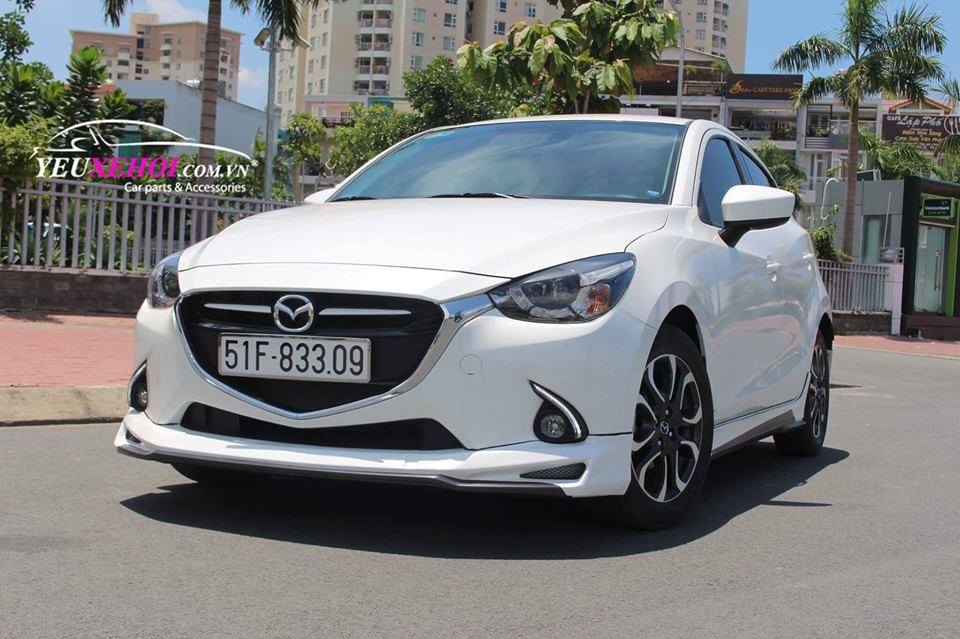 Hoàn thiện gói độ body lip cho Mazda2