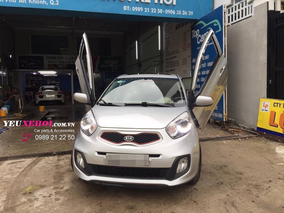 Kia Morning lên cửa lambo.