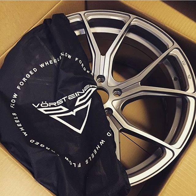 📌Mâm Vorsteiner chính hãng cho dòng xe European Car.