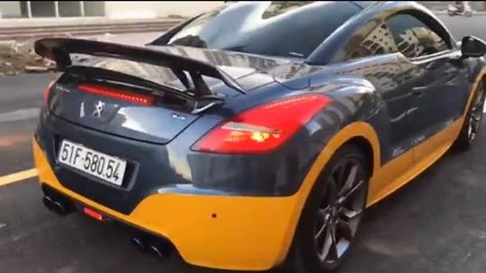 PEUGEOT RCZ  RES EXHAUST / THÊM CÁNH GIÓ SPORT 