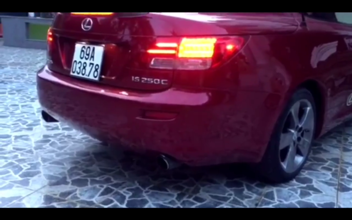 Lexus IS250 V6 2.5 / RES Vavletronic Exhaust