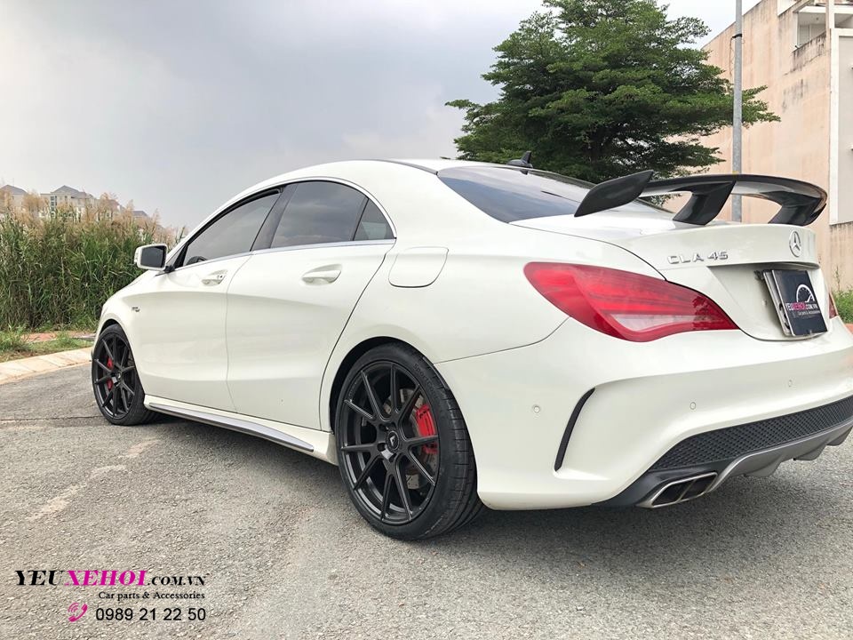 MERCEDE CLA 45 /RES EXHAUT / VORSTEINER VFF 106