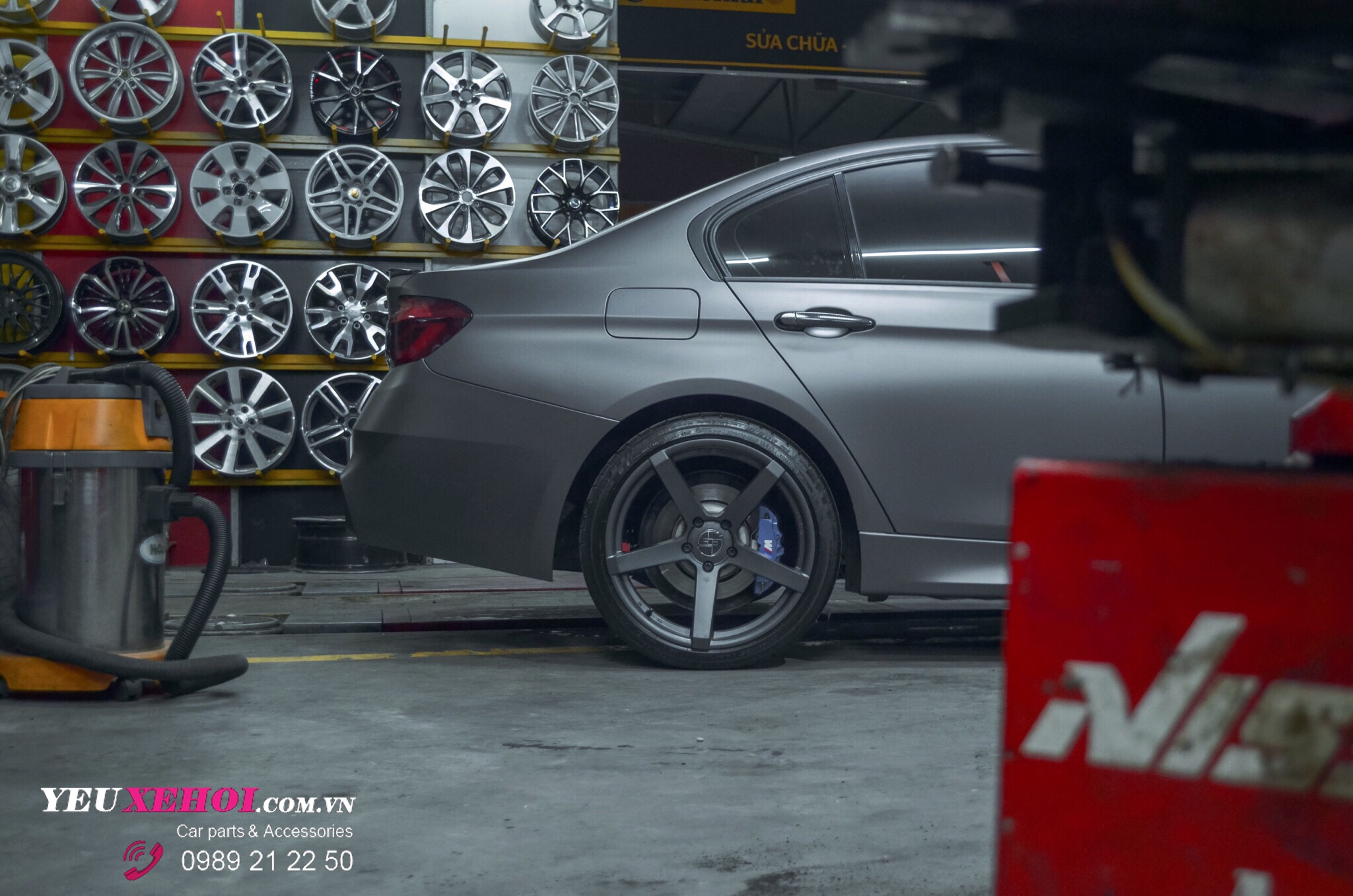 BMW 330i | 305FORGED FT04 19 INCHES