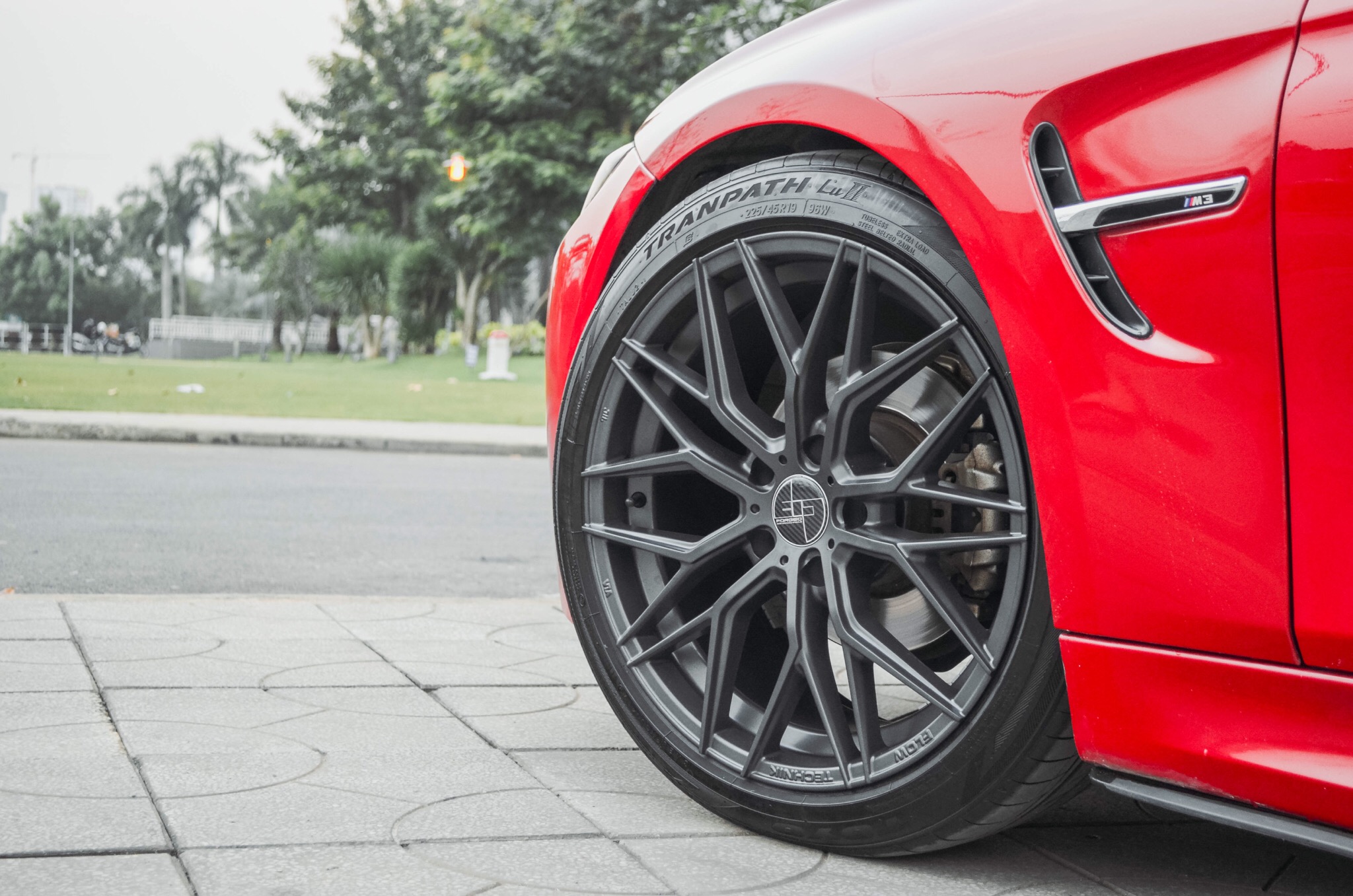 BMW 320 F30 / 305FORGED 19 INCHES