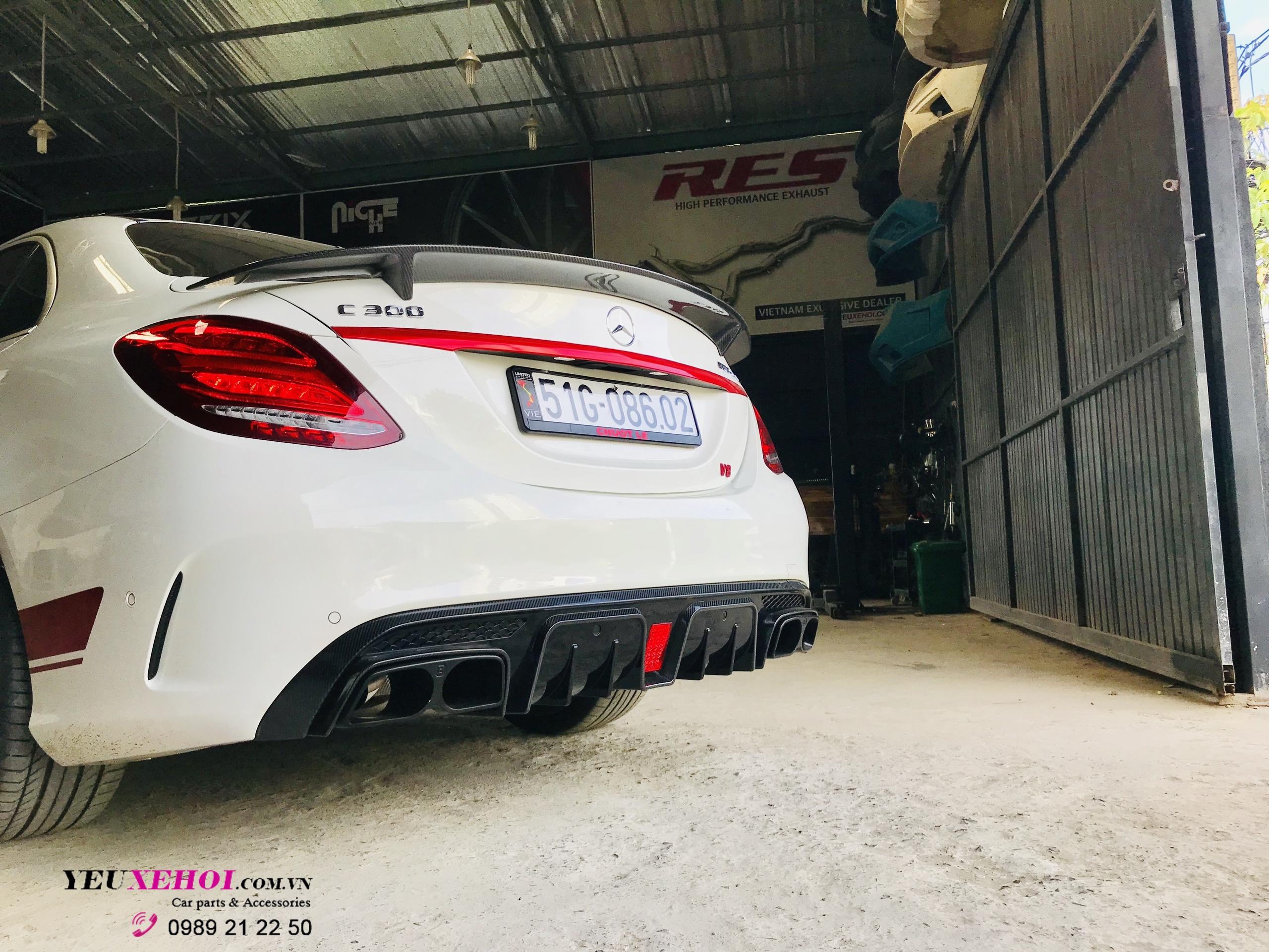 MERCEDES C300 LÊN LIP BRABUS 