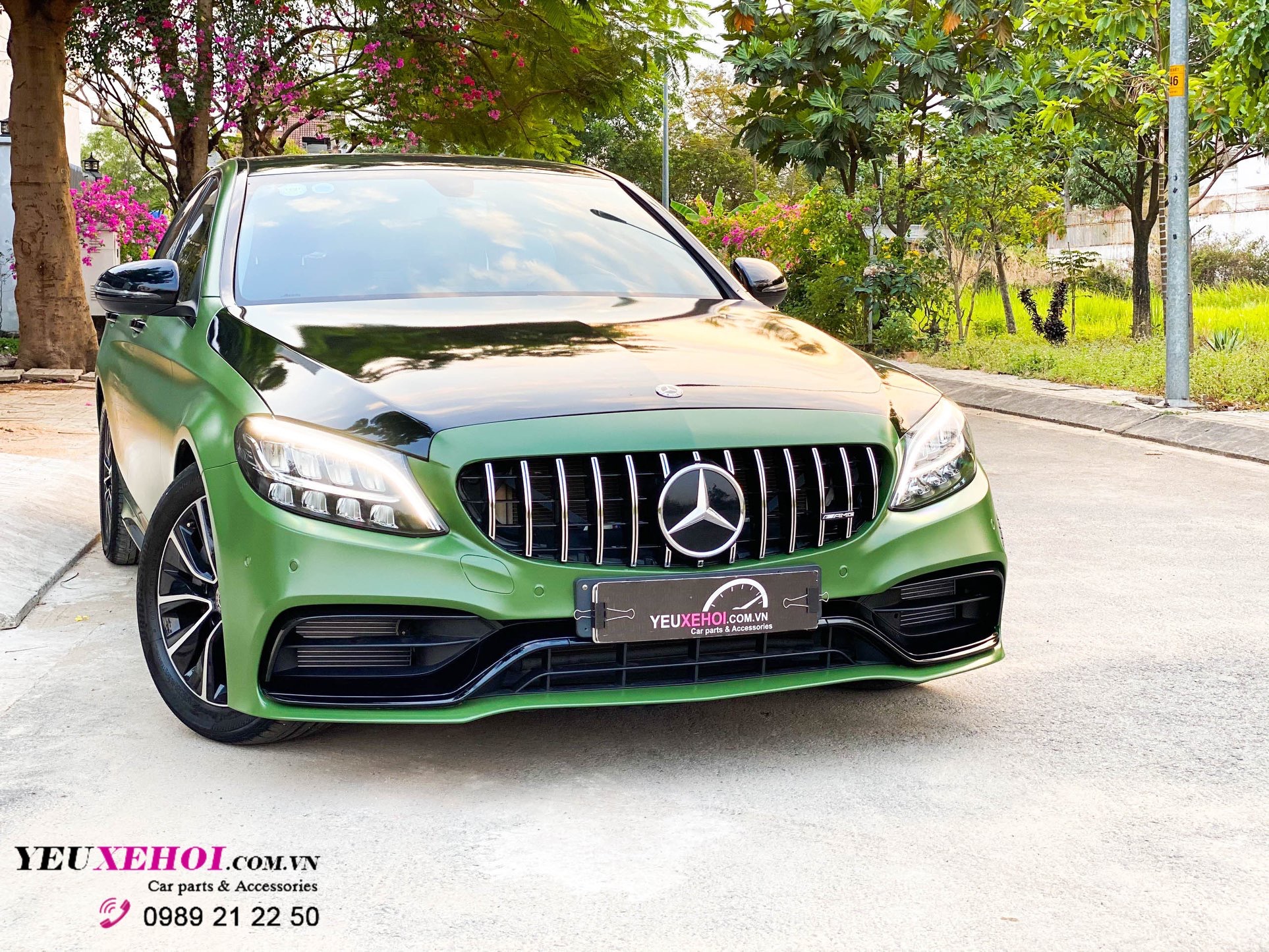 HOÀN THIỆN GÓI NÂNG CẤP BODYKIT C63s CHO MERCEDES C200 ĐỎ + WRAP ĐỔI MÀU XANH LỤC