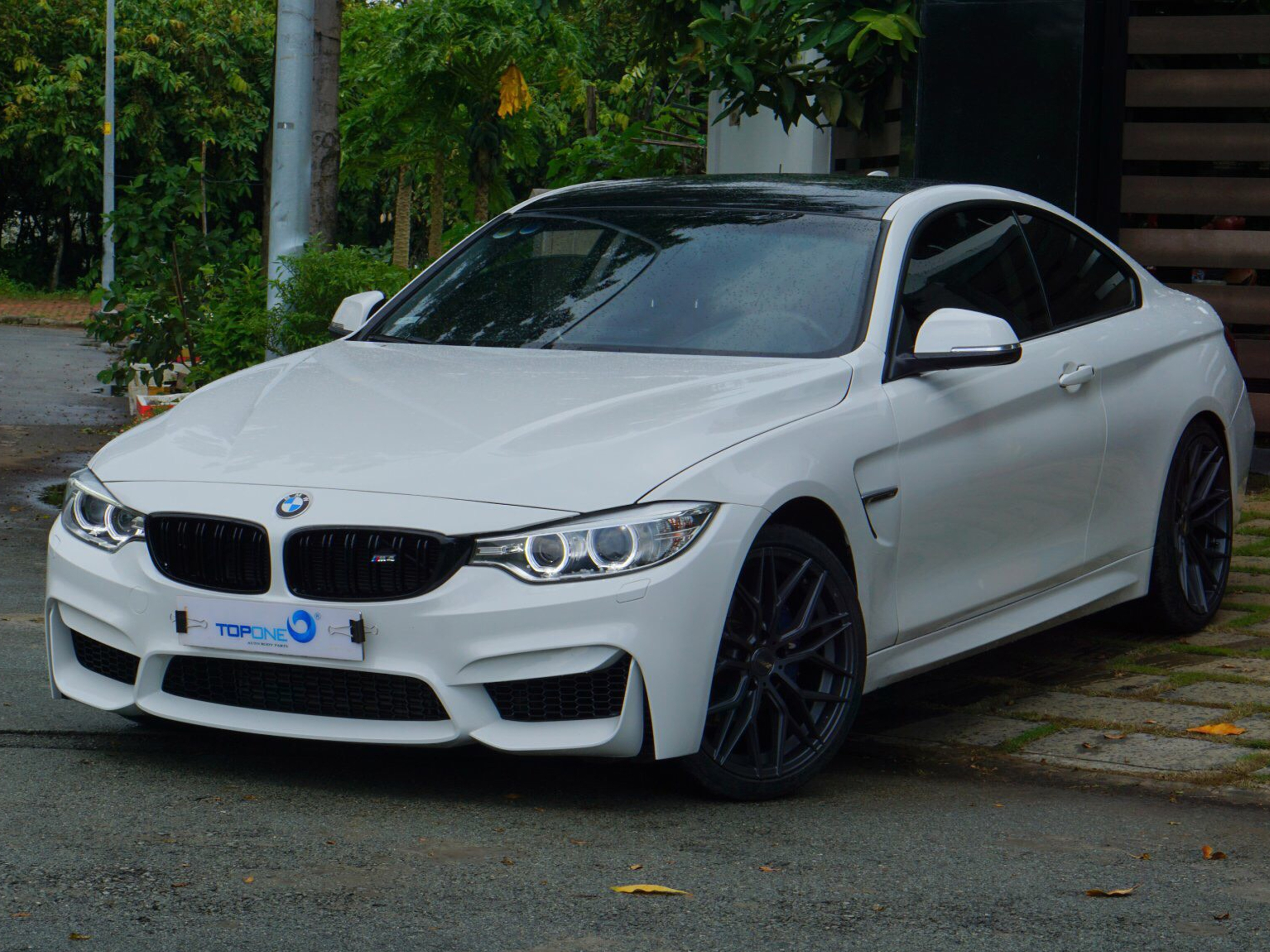HOÀN THIỆN GÓI NÂNG CẤP BODYKIT M4 TOPONE CHO BMW 420 COUPE F32