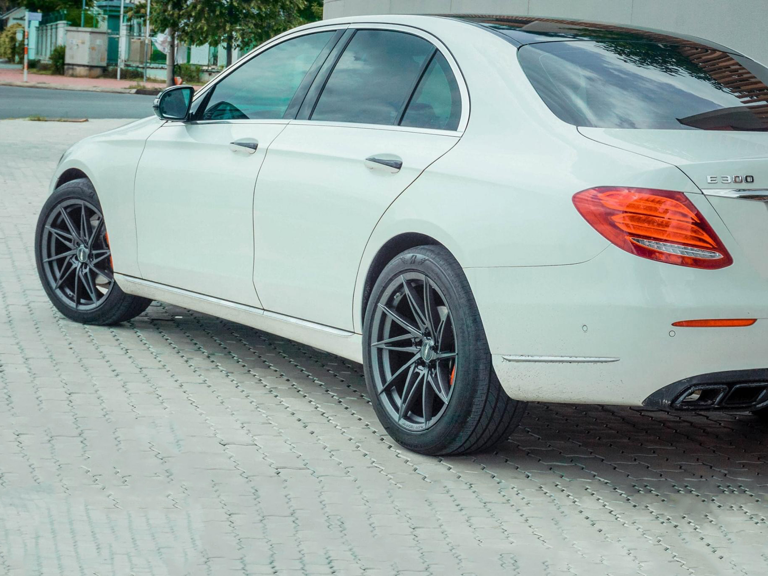 MERCEDES E250 W213 / 305FORGED FT114